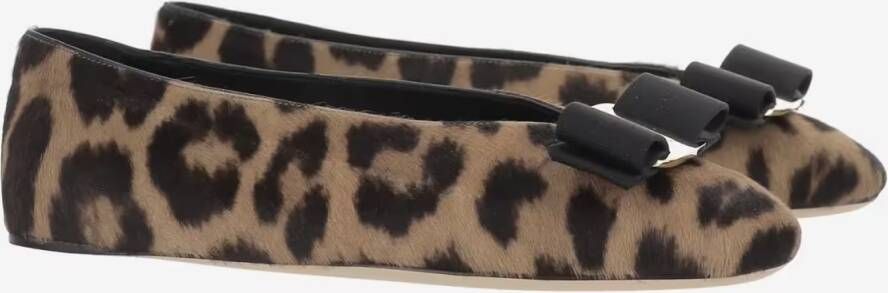 Salvatore Ferragamo Vara Bow Ballerinas in bruin