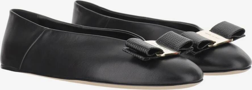 Salvatore Ferragamo Vara Bow Ballerinas in zwart