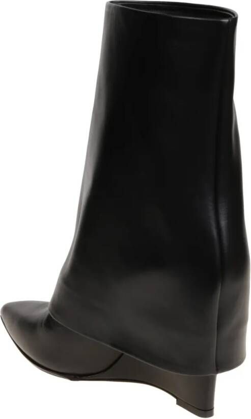 Sergio Levantesi Boots Pointed Toe Black Leather Ankle Boot in zwart
