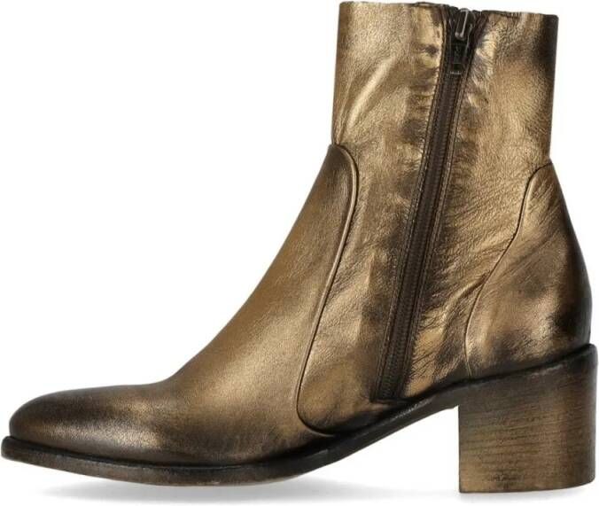 Strategia Boots Gemma Gold Heeled Ankle Boot in goud