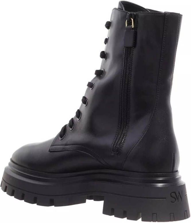 Stuart Weitzman Boots & laarzen Bedford Sleek Lace-Up Bootie in zwart
