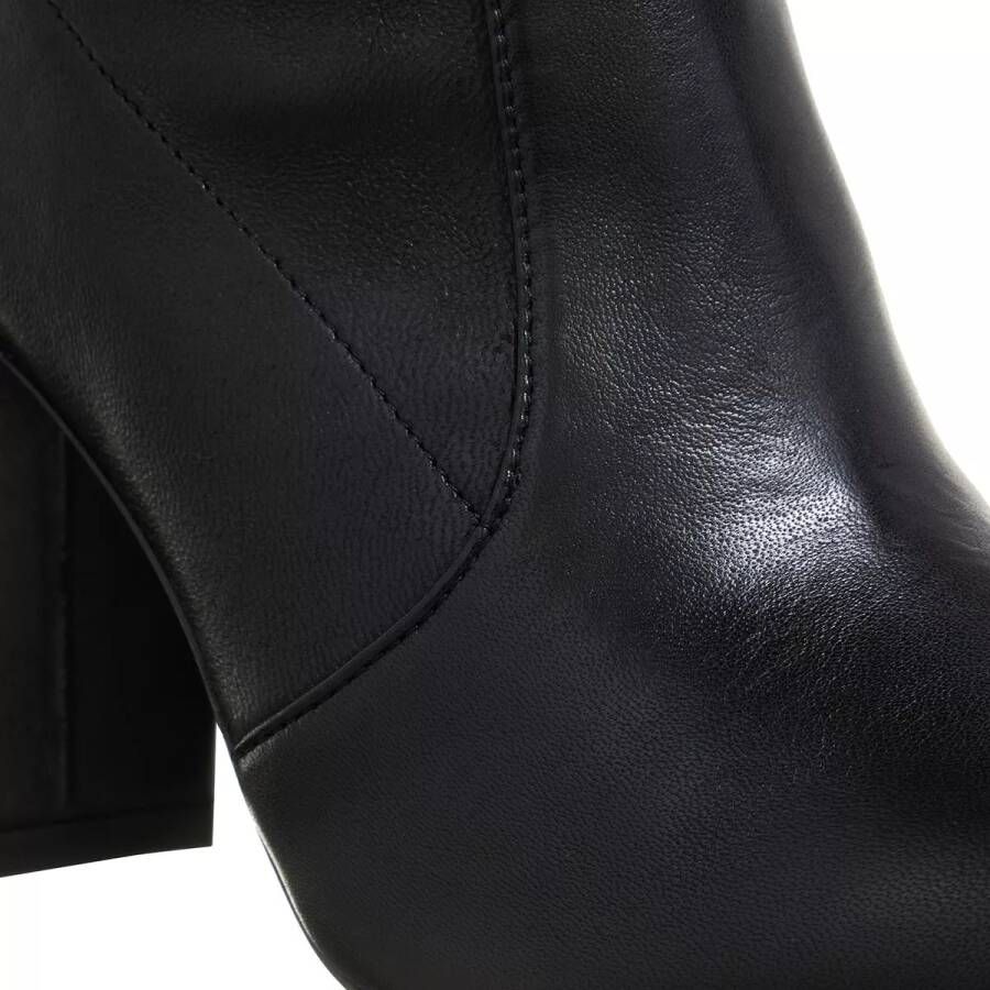 Stuart Weitzman Boots & laarzen Yuliana 85 Slouch Boot in zwart