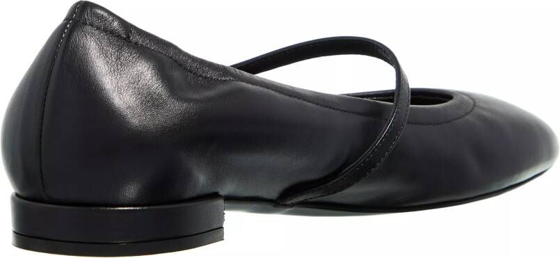 Stuart Weitzman Loafers Claris Ballet Flat in zwart