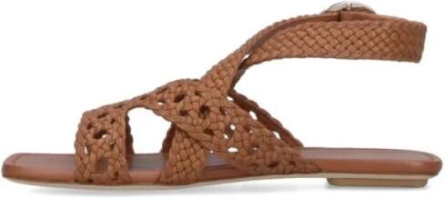 Stuart Weitzman Sandalen "Thea" Slingback Sandals – Brown in bruin