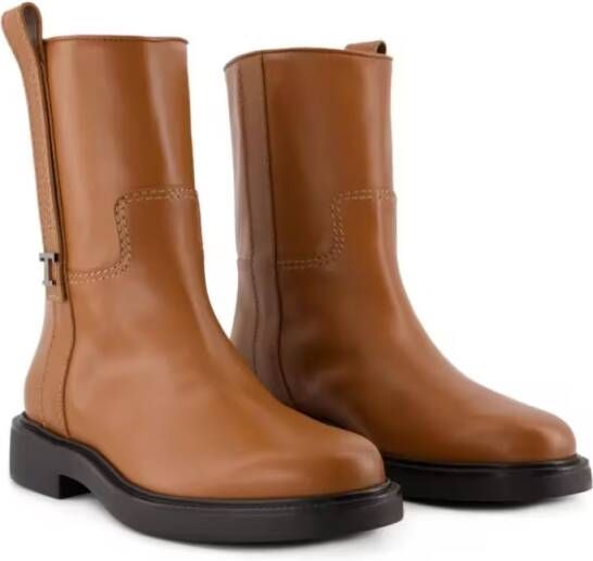 TOD'S Boots Polished Brown Ankle Boots With Leather Detailing in bruin