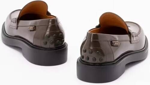 TOD'S Polished Calf Leather Loafers With Refined Silhoue in bruin