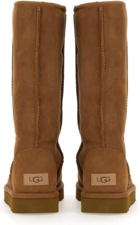 Ugg Boots Classic Tall Boots With Suede-Like Exterior in bruin