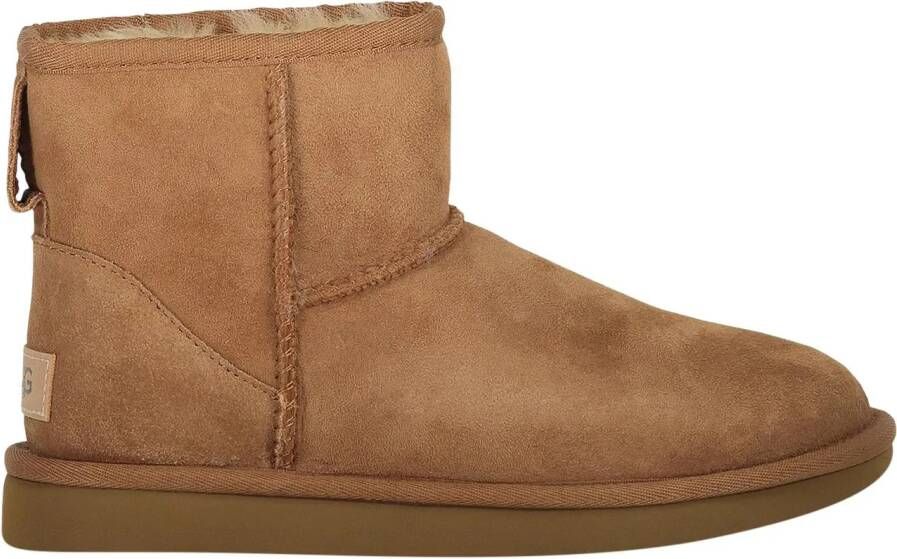 Ugg Low-Top Sneakers Boots Classic Mini II in bruin