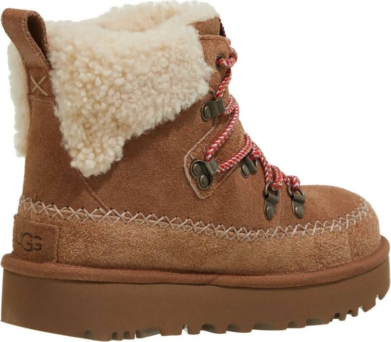 Ugg Low-Top Sneakers Classic Alpine Lace-Up in bruin