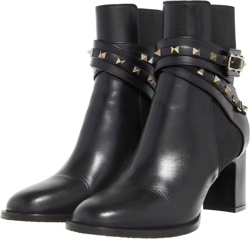 Valentino Garavani Enkellaarzen Rockstud Boot in zwart