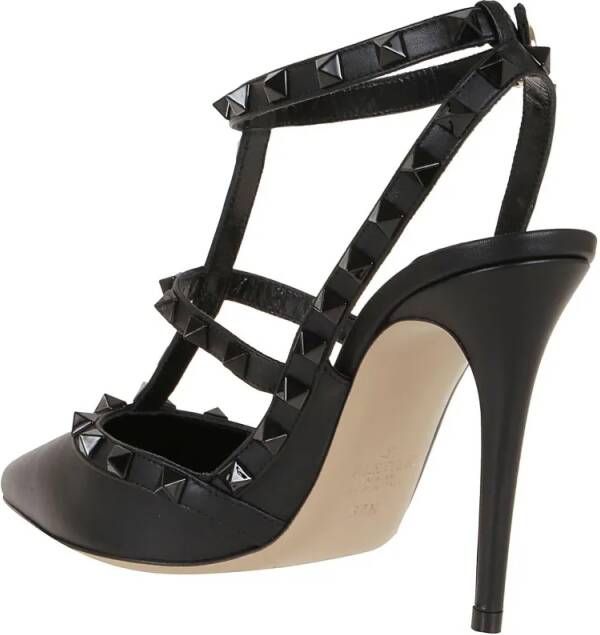 Valentino Garavani Hoge hakken Black Smooth Calfskin Rockstud Décolleté in zwart