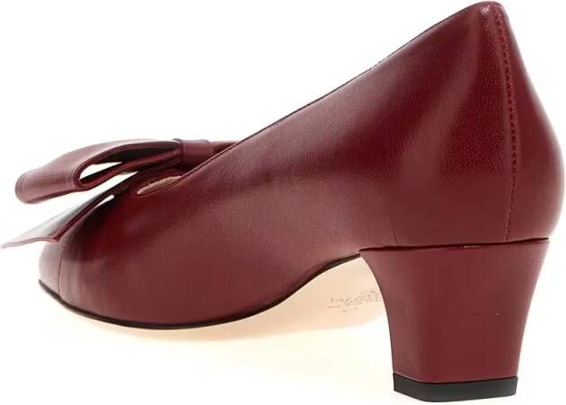 Valentino Garavani Hoge hakken 'Bowow' Pumps in rood