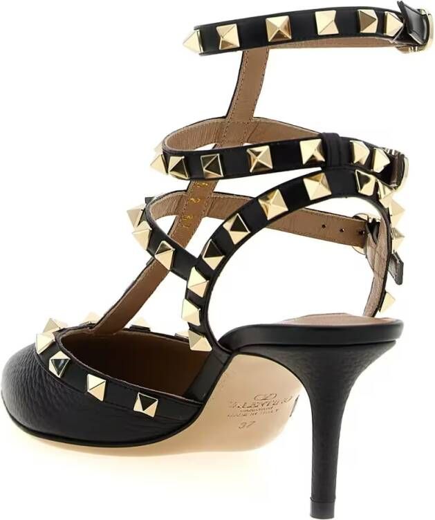 Valentino Garavani Hoge hakken 'Rockstud' Pumps in zwart