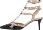 Valentino Garavani Hoge hakken Rockstud Pumps With Gold-Tone Studded Strap in zwart - Thumbnail 1