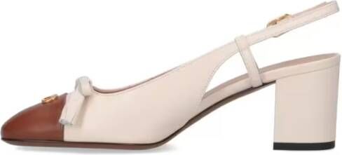 Valentino Garavani Hoge hakken "Valet Du Roi" Slingback Pumps – Cream in beige