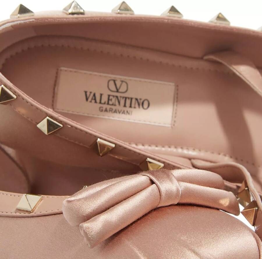 Valentino Garavani Loafers & ballerina schoenen Rockstud Ballet Flats in poeder roze