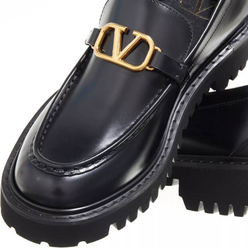 Valentino Garavani Loafers & ballerina schoenen Vlogo Loafers in zwart