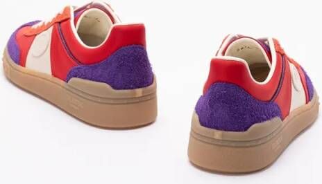 Valentino Garavani Low-Top Sneakers `Upvillage` Sneakers in rood