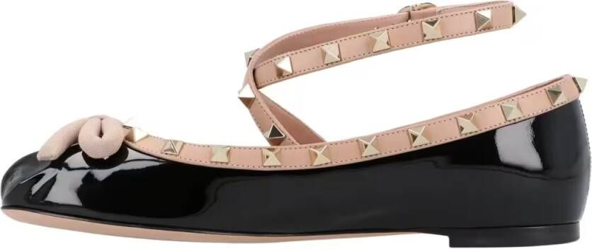 Valentino Garavani Rockstud Ballerina Shoes Black in zwart