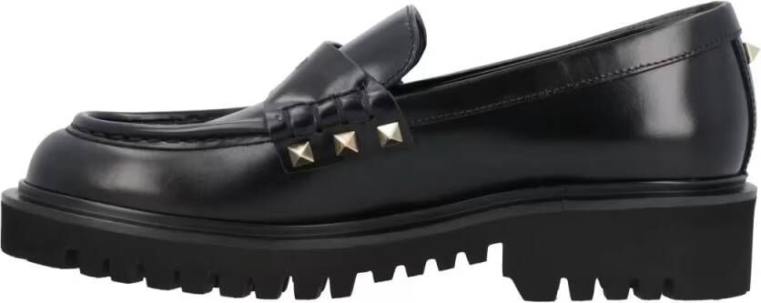 Valentino Garavani Rockstud Leather Loafers in zwart