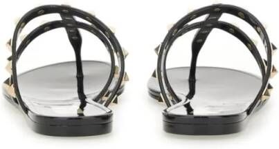 Valentino Garavani Rubber "Rockstud" Low Sandal in zwart