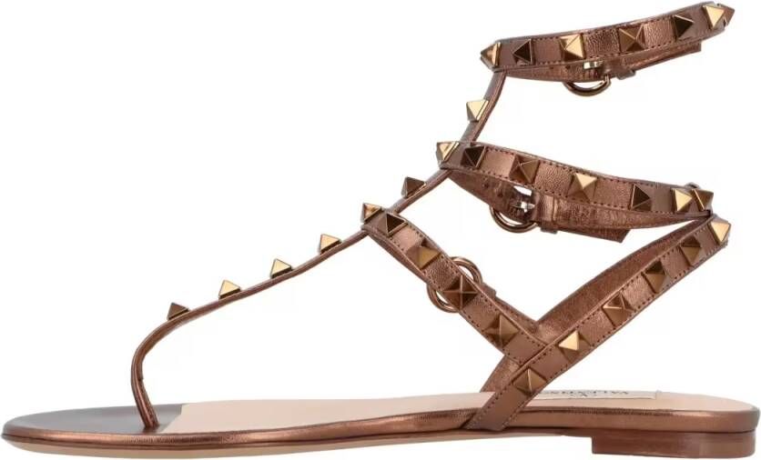 Valentino Garavani Sandalen Rockstud Open Toe Sandals Bronze in bruin