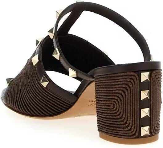 Valentino Garavani Sandalen 'Rockstud' Sandals in bruin