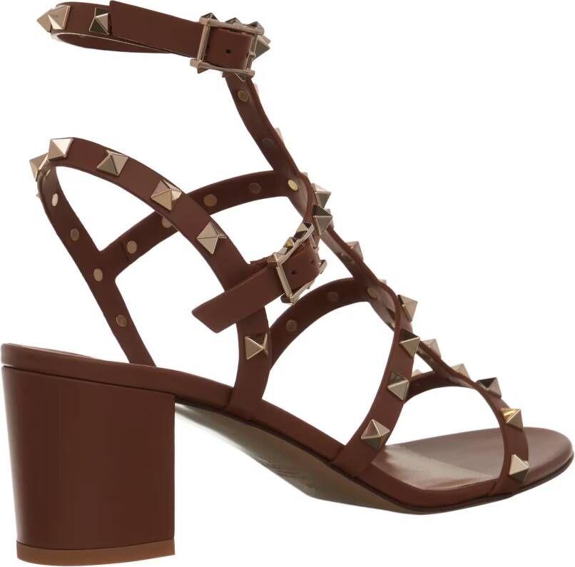 Valentino Garavani Sandalen Rockstud Sandals in bruin