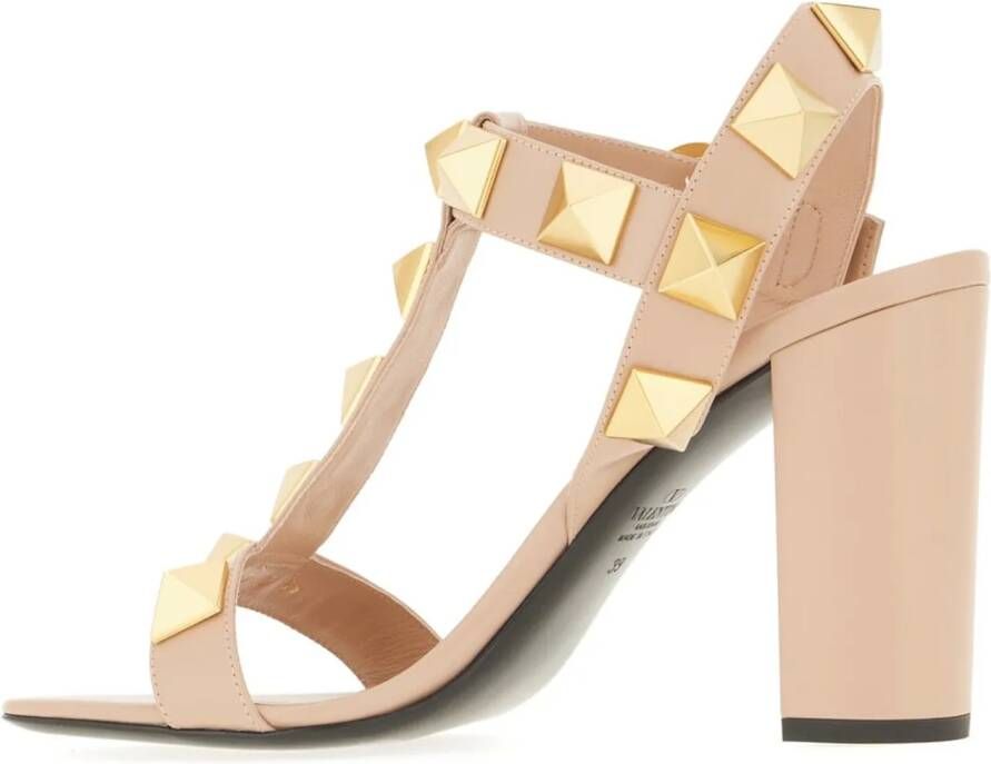 Valentino Garavani Sandalen Roman Stud Sandals With Pyramid Stud Accents in poeder roze