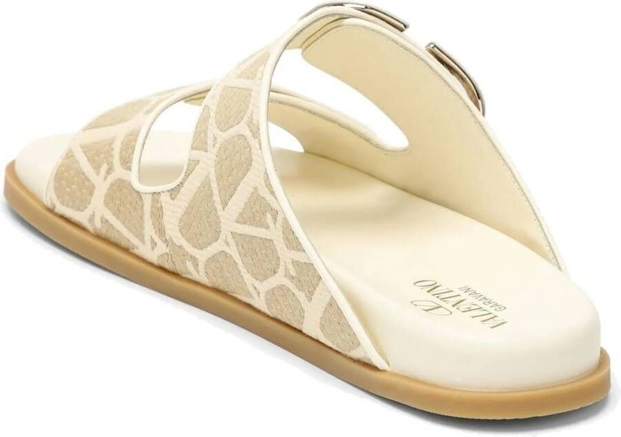 Valentino Garavani Sandalen Toile Iconographe Flat Sandals in beige
