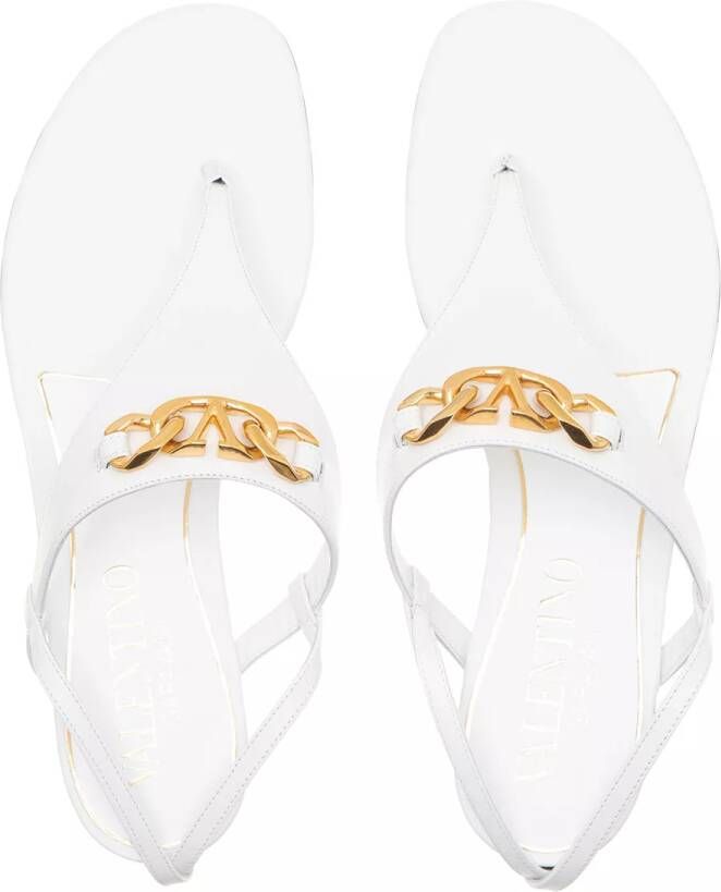 Valentino Garavani Sandalen V-Logo Chain Thong Flat Sandal in wit