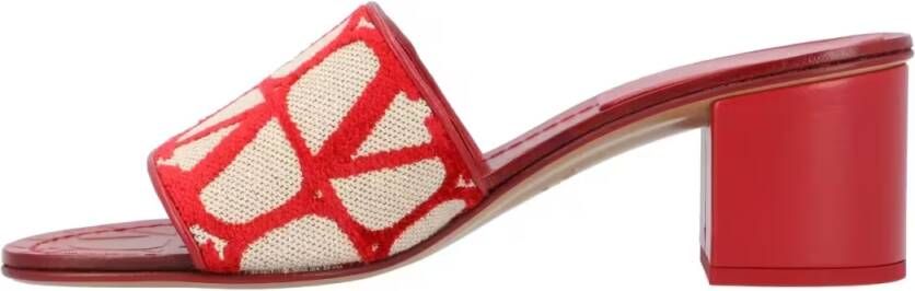 Valentino Garavani Sandalen Vlogo Heel Slides Red in rood
