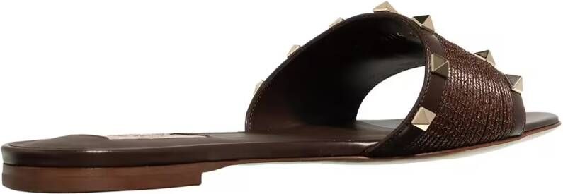 Valentino Garavani Slippers & Mules Slide Rockstud in bruin