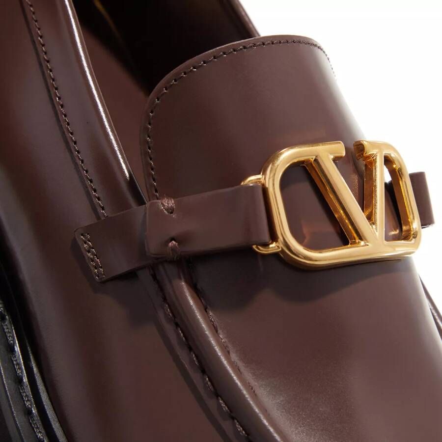 Valentino Garavani Slippers Mocassini Slippers Logo Signature in bruin