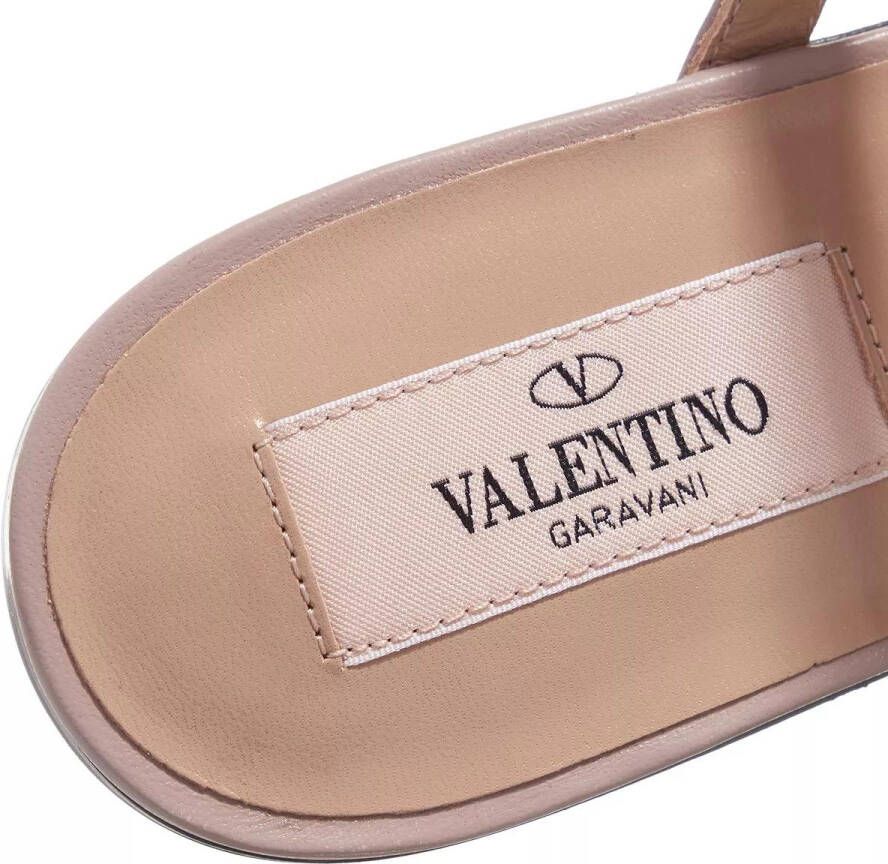 Valentino Garavani Slippers Rockstud Mules Patent Leather in zwart