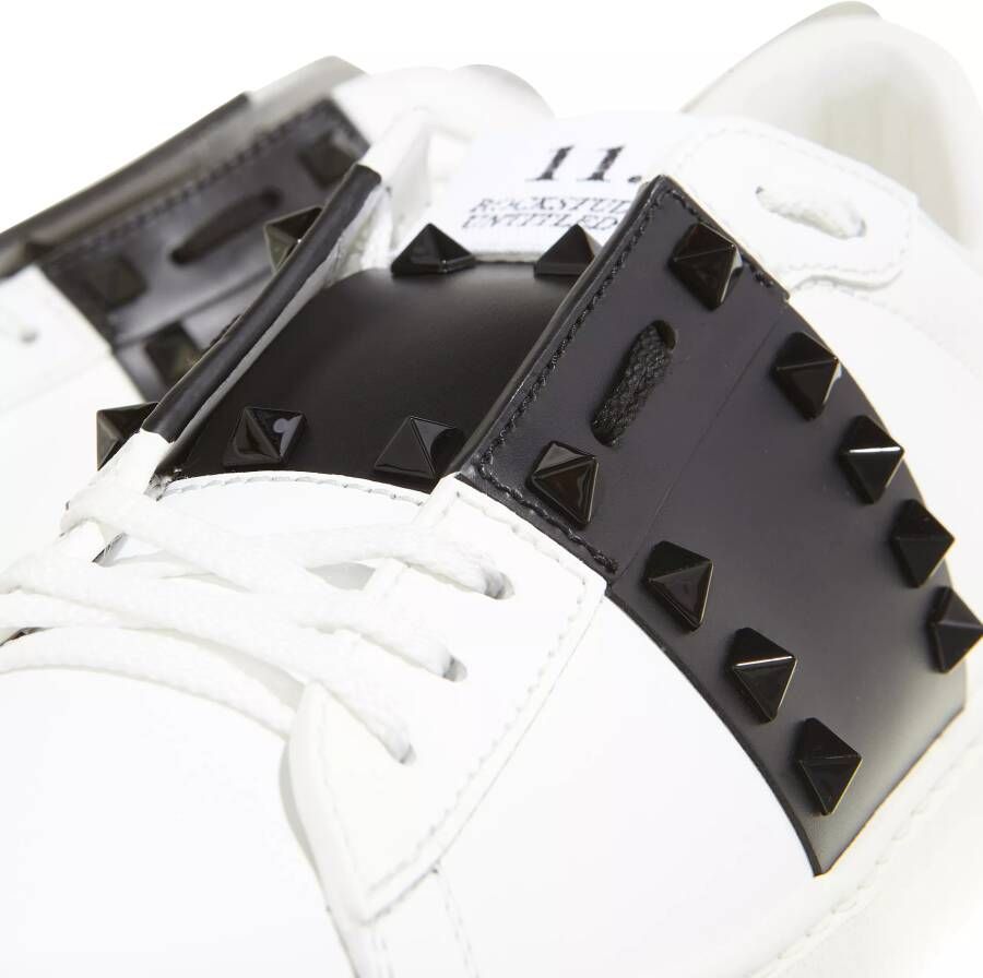 Valentino Garavani Sneakers Rockstud Low Top Sneakers in wit