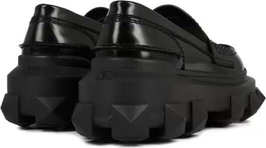 Valentino Garavani Trackstud Loafers in zwart