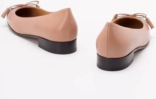 Valentino Garavani `Vg Valet Du Roi` Ballerinas in roze