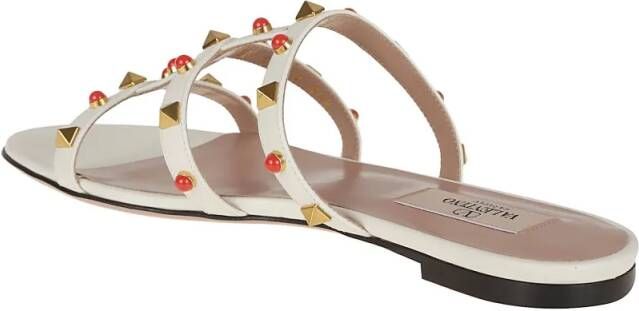 Valentino Garavani Sandalen Rockstud T. 05 Slide Sandals in wit