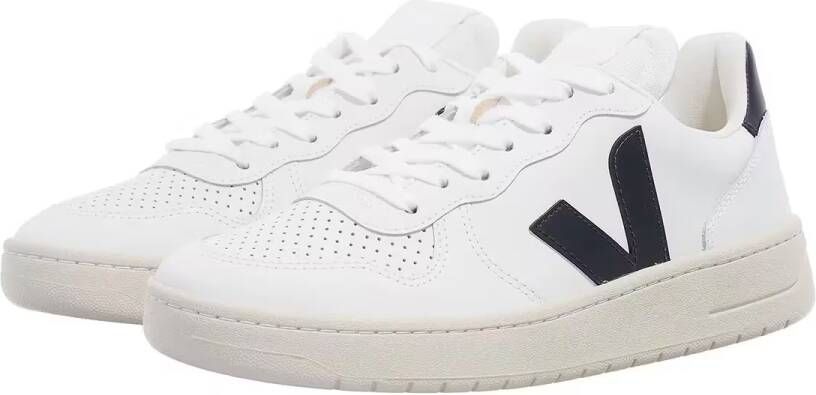Veja Low-Top Sneakers V-10 in wit