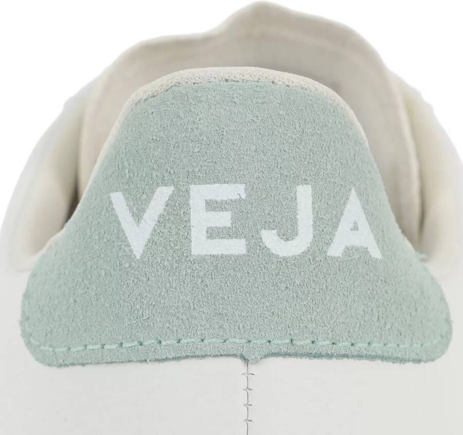 Veja Sneakers Campo in wit