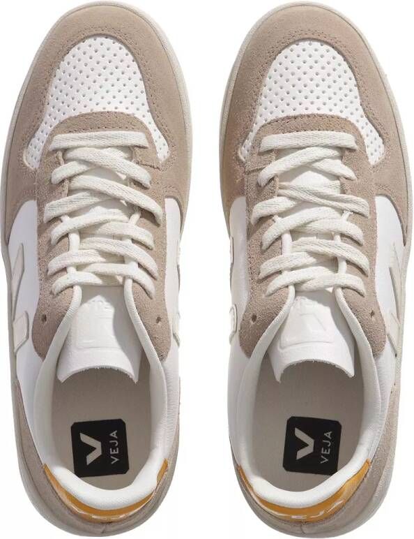 Veja Sneakers V-10 Chromefree Leather in beige
