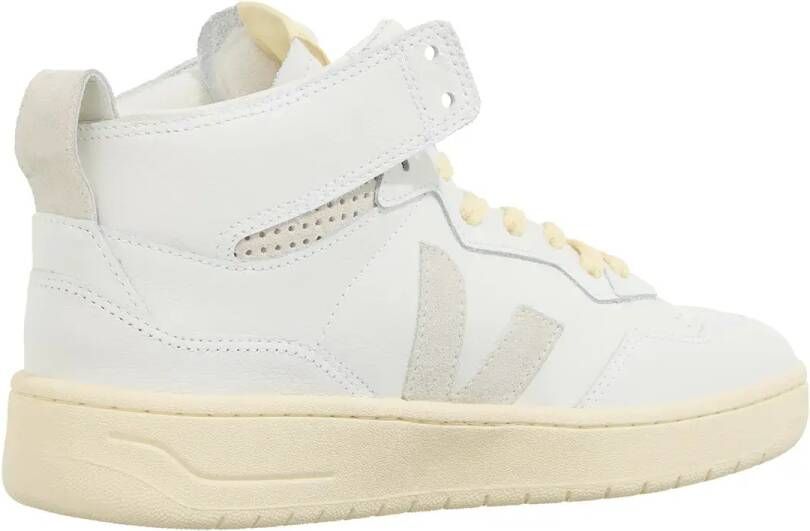 Veja Low-Top Sneakers V-95 in crème