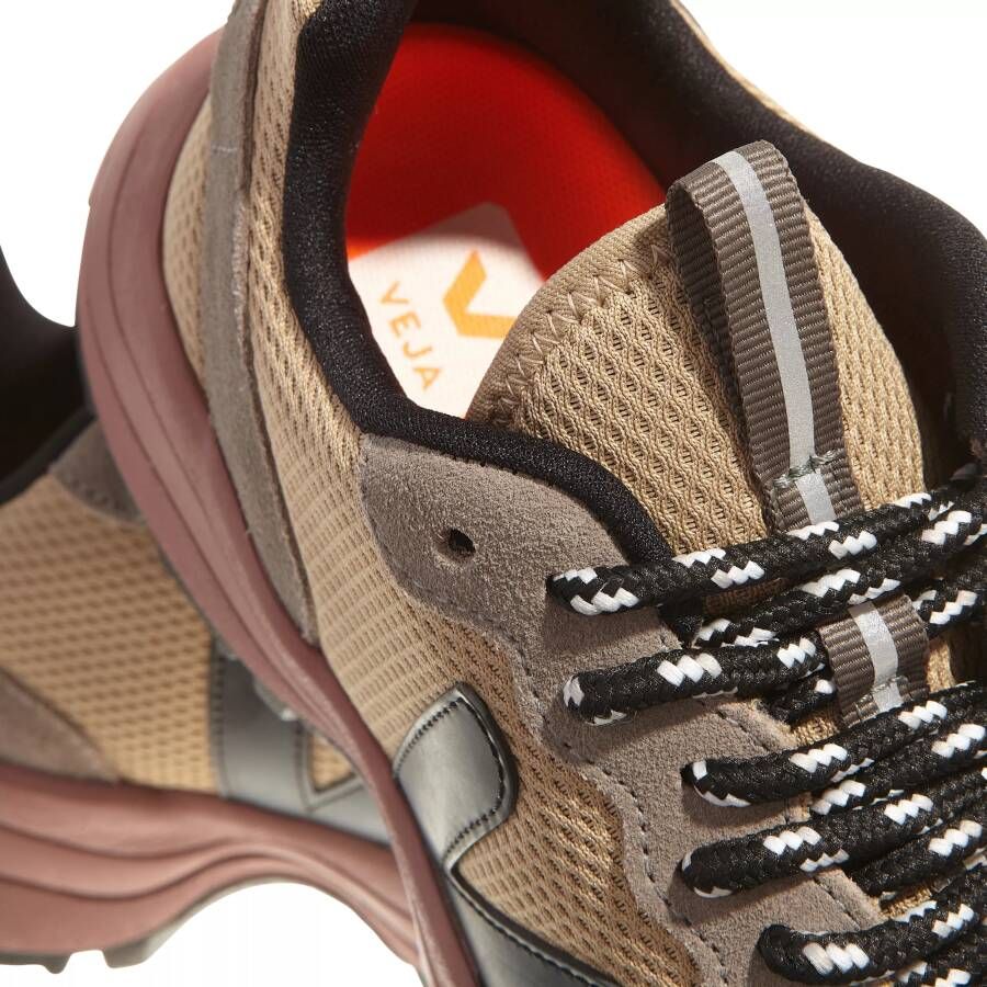 Veja Sneakers Venturi in bruin