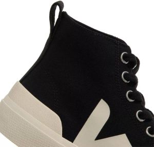 Veja Sneakers Wata II Canvas in black