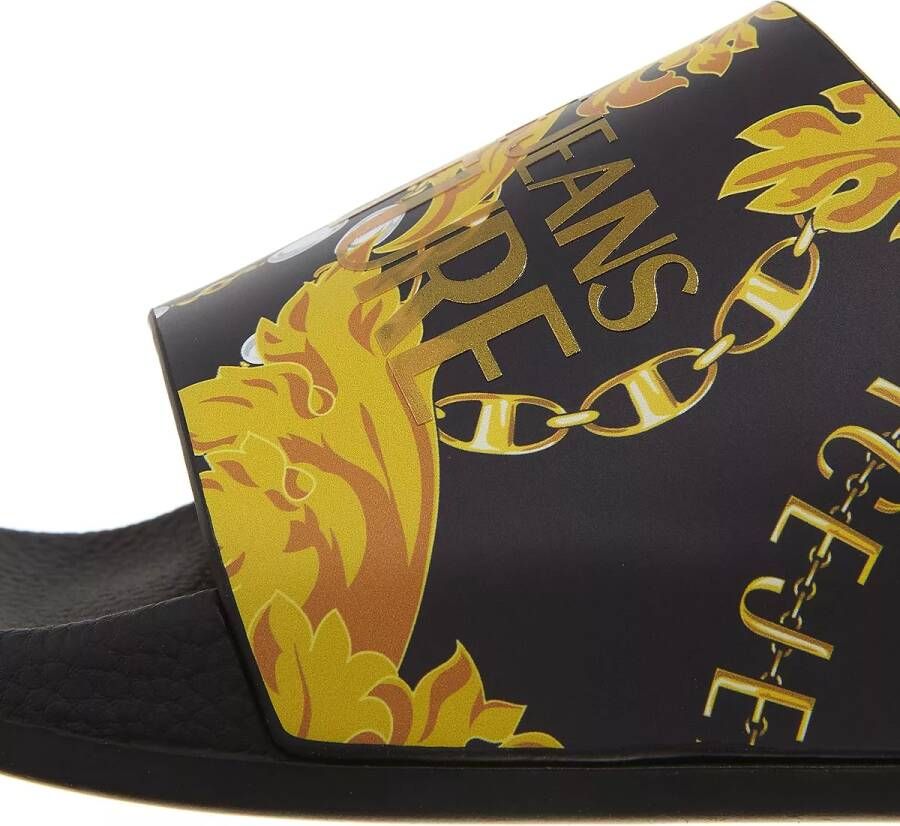 Versace Jeans Couture Slippers Fondo Shelly in goud