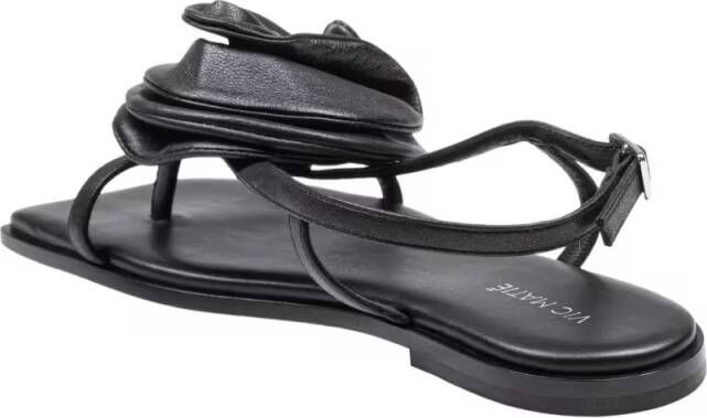 Vic Matié Sandalen Square Open Sandal In Leather in zwart