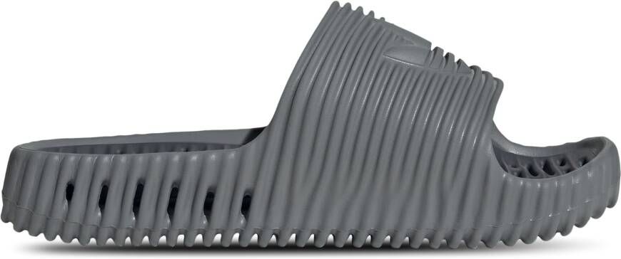Adidas adilette Slippers en Sandalen Grijs Maat: 43 1 3 Mesh Synthetisch Foot Locker