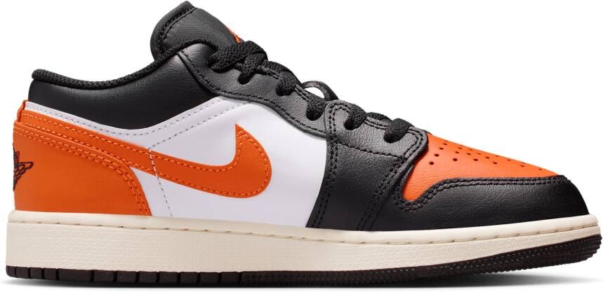 Jordan Aj1 Low Unisex Schoenen Zwart Maat: 37.5 Leer Foot Locker
