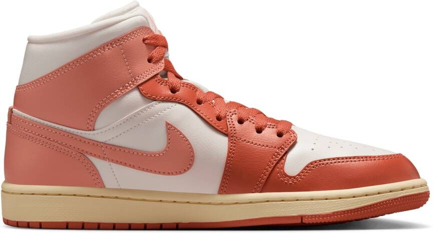 Jordan Aj1 Mid Sneakers Dames Beige Leer